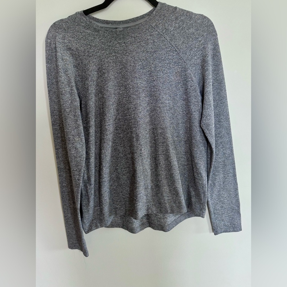 Grey Woman’s Lululemon long sleeve - Picture 2 of 5